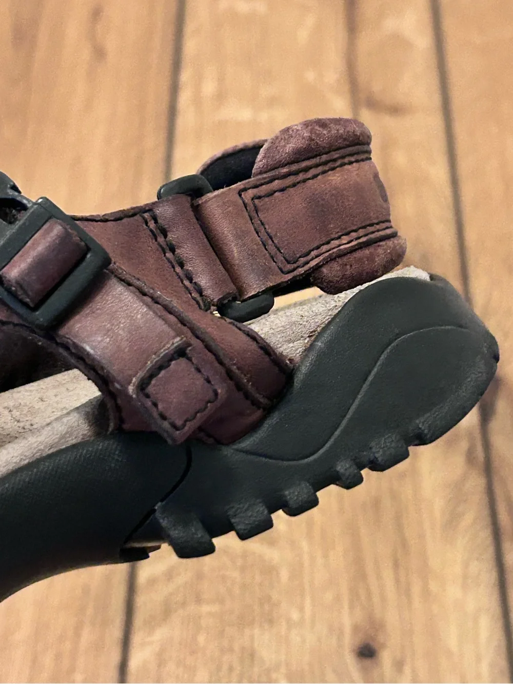 Teva Men's Brown Waterproof Leather Fisherman Strapped Outdoor Sandals Size 11